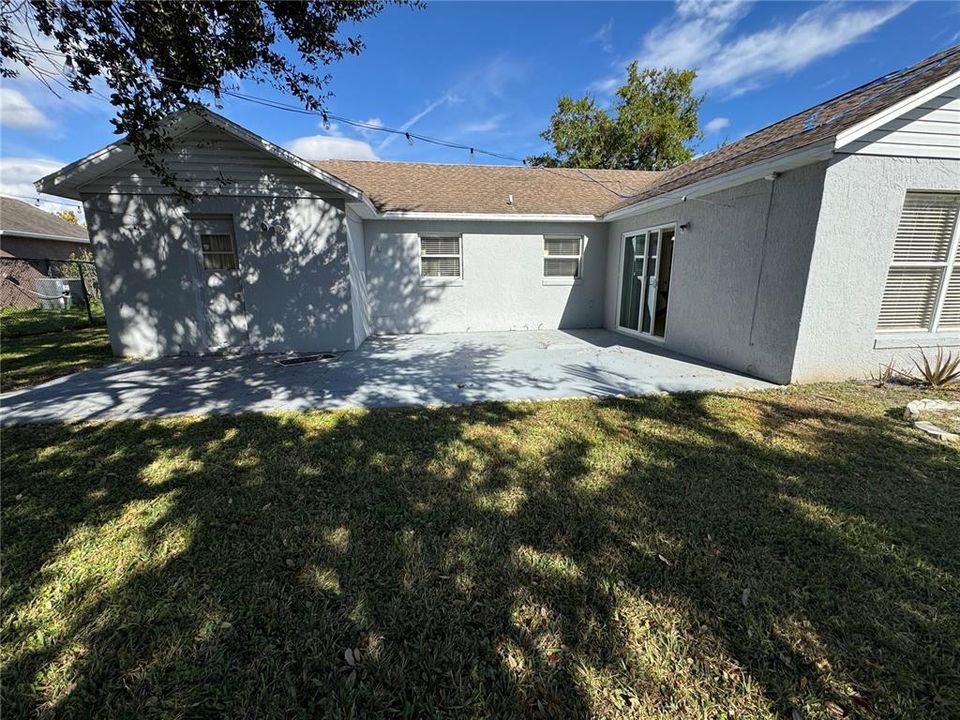 出租: $2,600 (3 贝兹, 2 浴室, 1444 平方英尺)