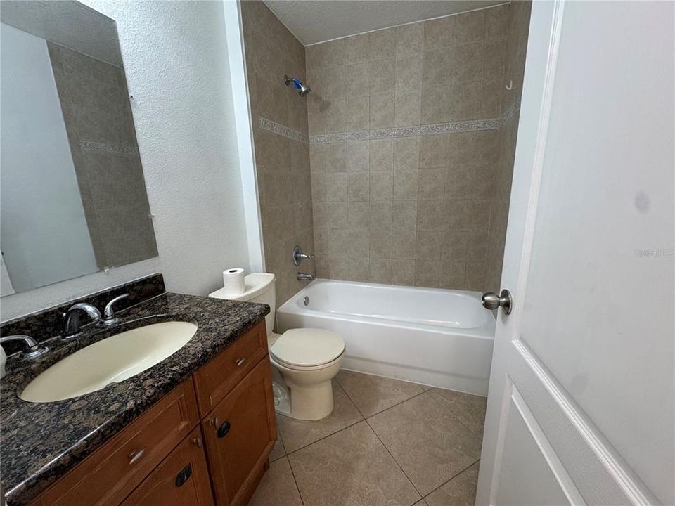 出租: $2,600 (3 贝兹, 2 浴室, 1444 平方英尺)