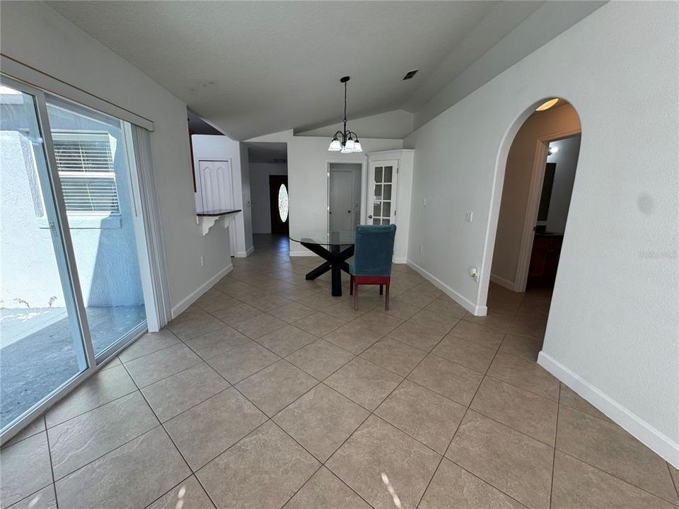 出租: $2,600 (3 贝兹, 2 浴室, 1444 平方英尺)