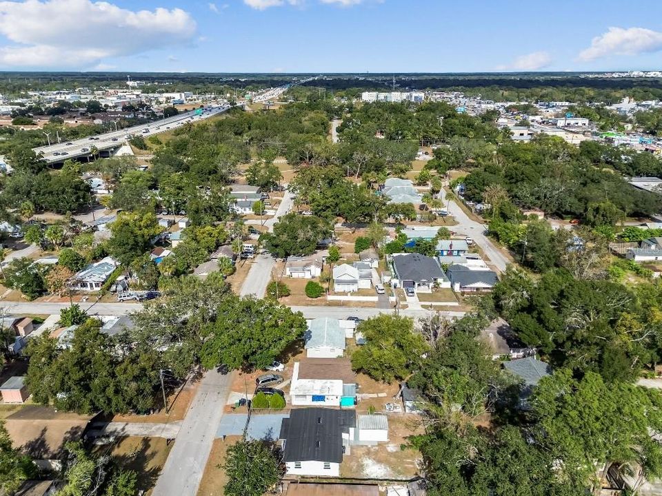 For Sale: $309,900 (3 beds, 2 baths, 938 Square Feet)