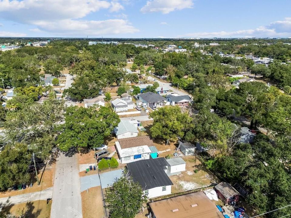 For Sale: $309,900 (3 beds, 2 baths, 938 Square Feet)