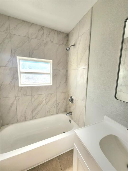 待售: $269,900 (3 贝兹, 1 浴室, 850 平方英尺)