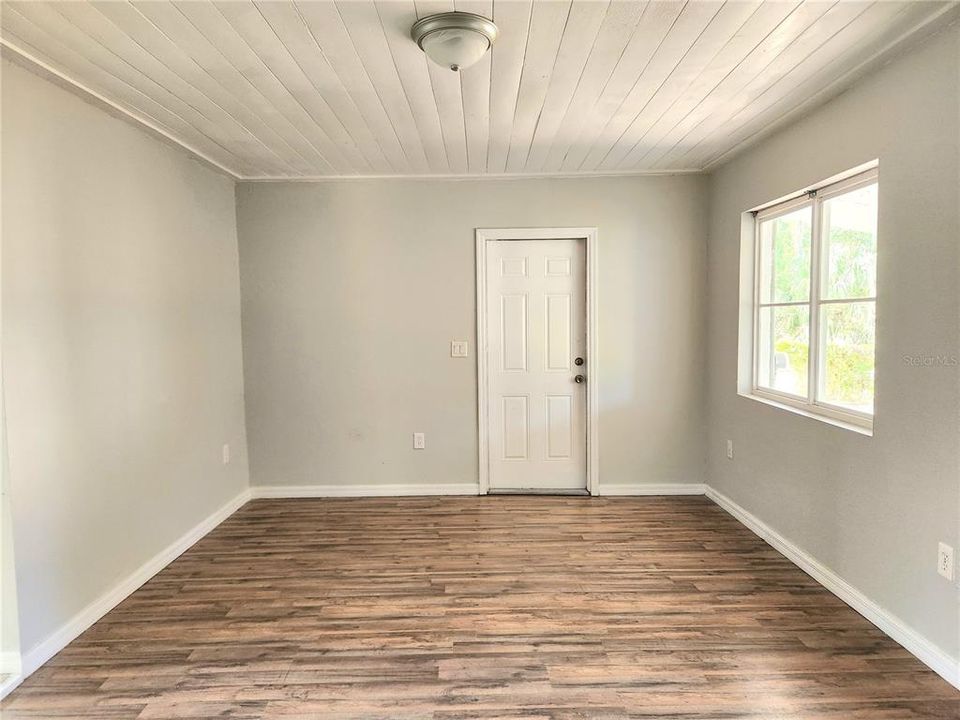 待售: $269,900 (3 贝兹, 1 浴室, 850 平方英尺)