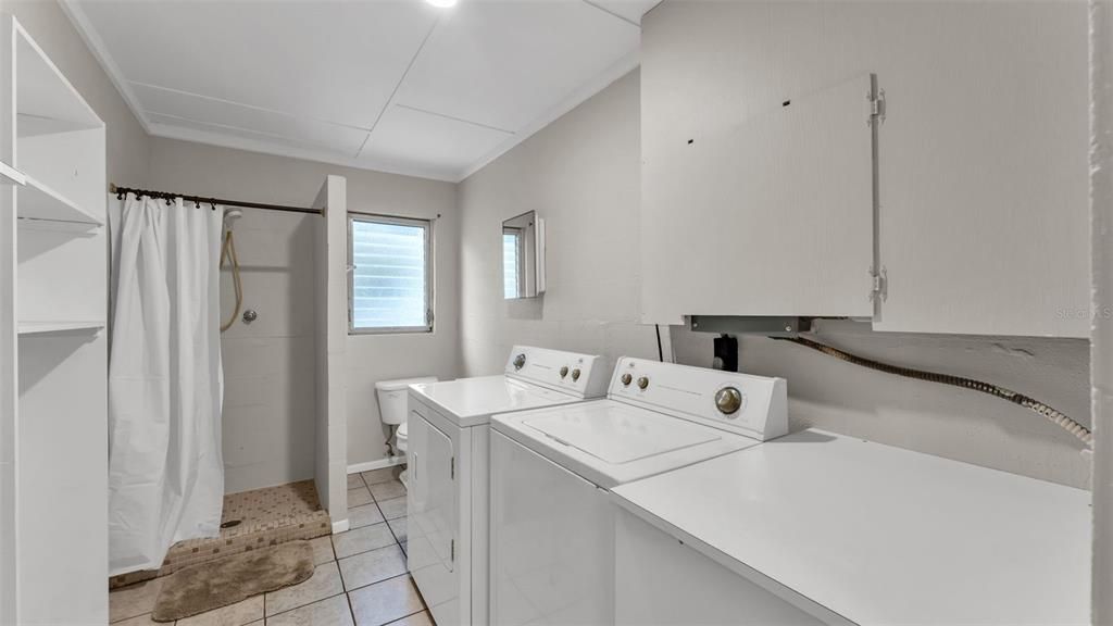 Под контрактом: $270,000 (3 спален, 2 ванн, 1220 Квадратных фут)