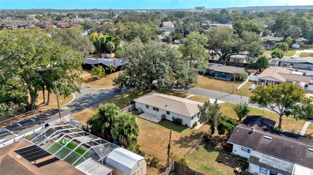 Под контрактом: $270,000 (3 спален, 2 ванн, 1220 Квадратных фут)