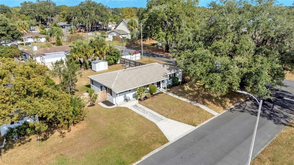 Под контрактом: $270,000 (3 спален, 2 ванн, 1220 Квадратных фут)