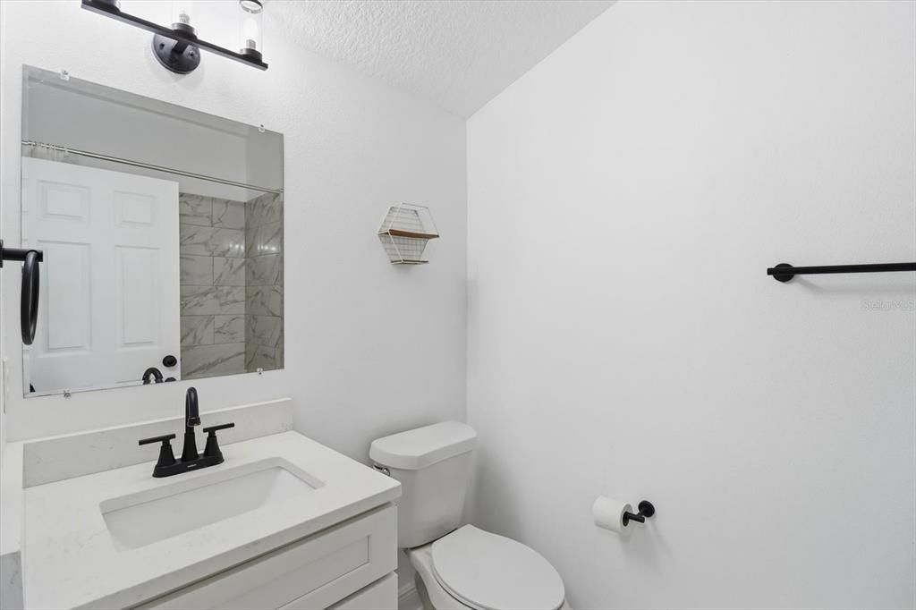 En Venta: $414,900 (3 camas, 2 baños, 1232 Pies cuadrados)