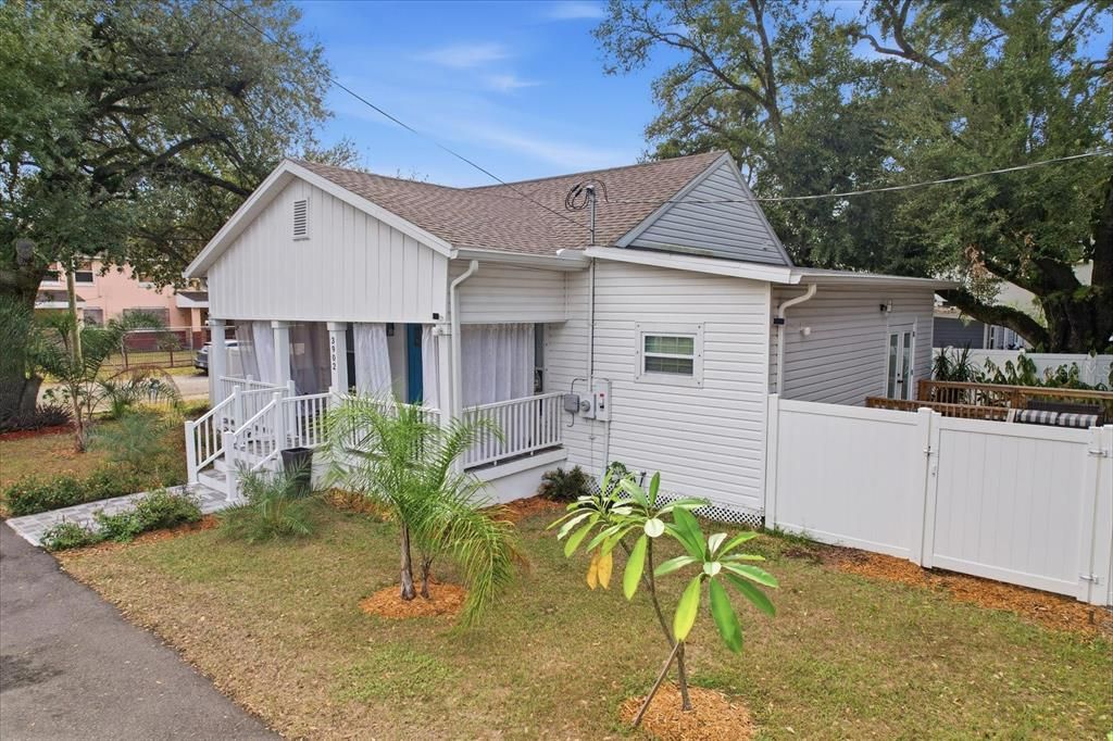 En Venta: $414,900 (3 camas, 2 baños, 1232 Pies cuadrados)