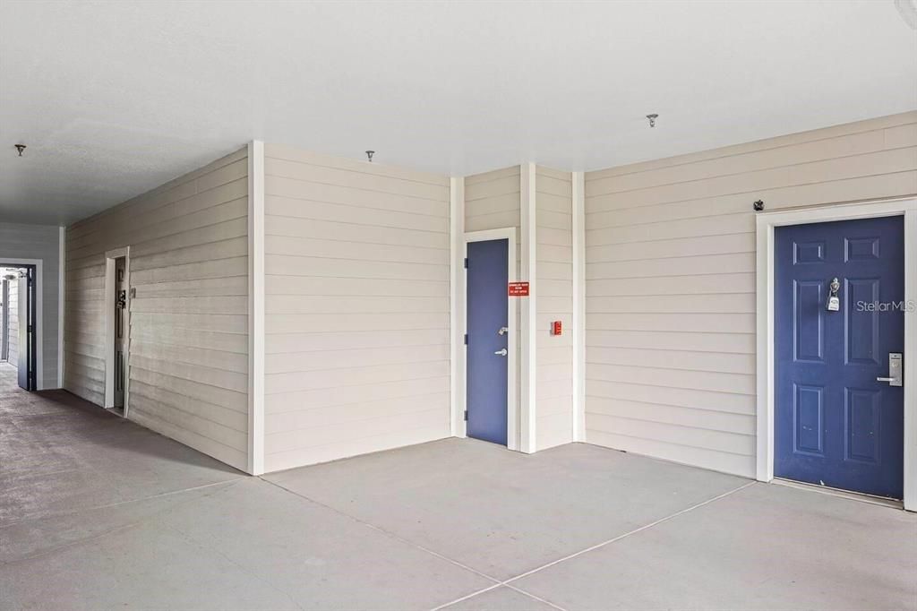 For Sale: $299,999 (3 beds, 2 baths, 1269 Square Feet)