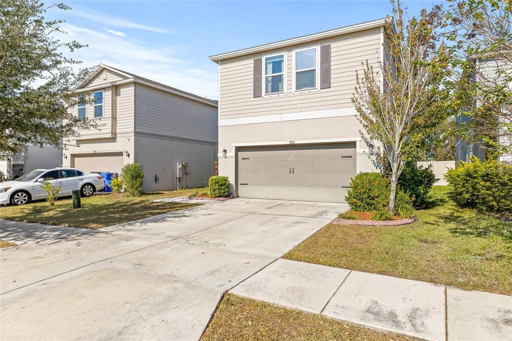 For Sale: $430,000 (4 beds, 2 baths, 2589 Square Feet)