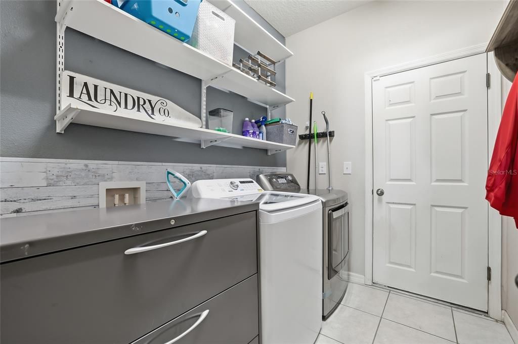 For Sale: $430,000 (4 beds, 2 baths, 2589 Square Feet)