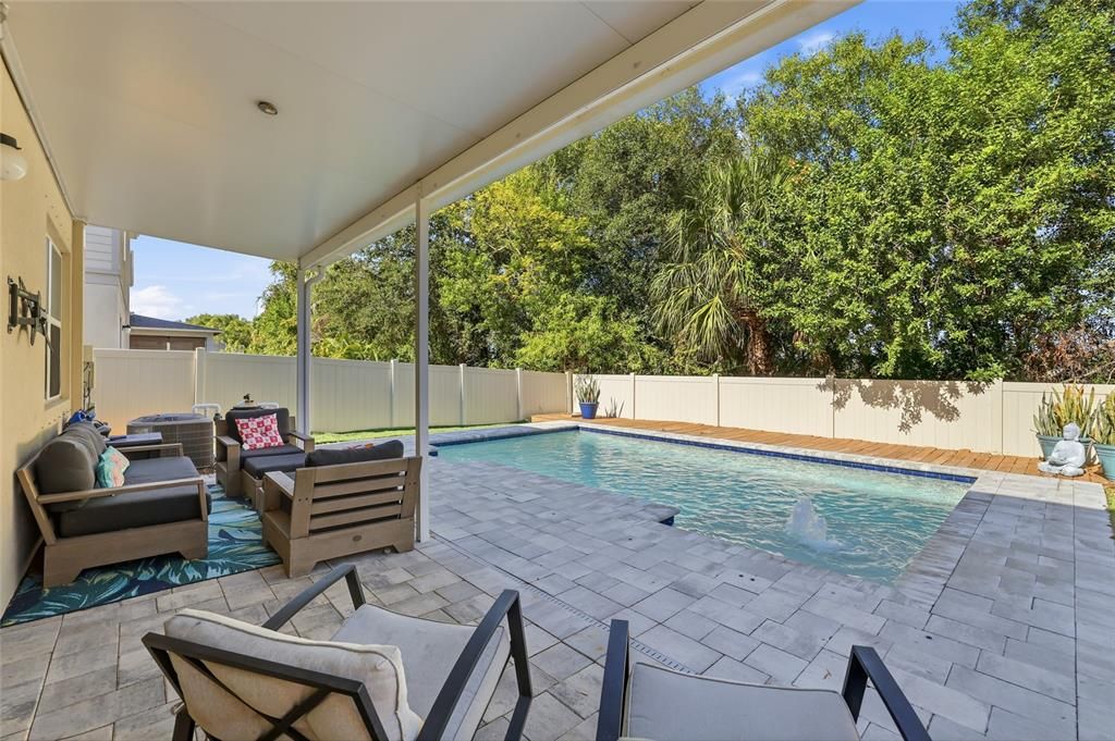 For Sale: $430,000 (4 beds, 2 baths, 2589 Square Feet)