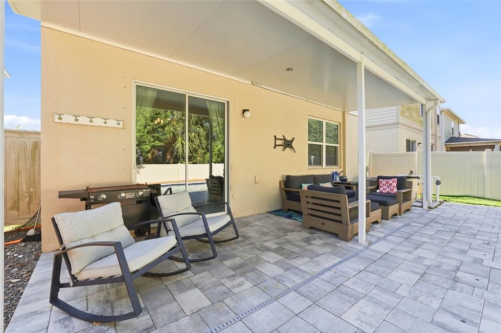 For Sale: $430,000 (4 beds, 2 baths, 2589 Square Feet)