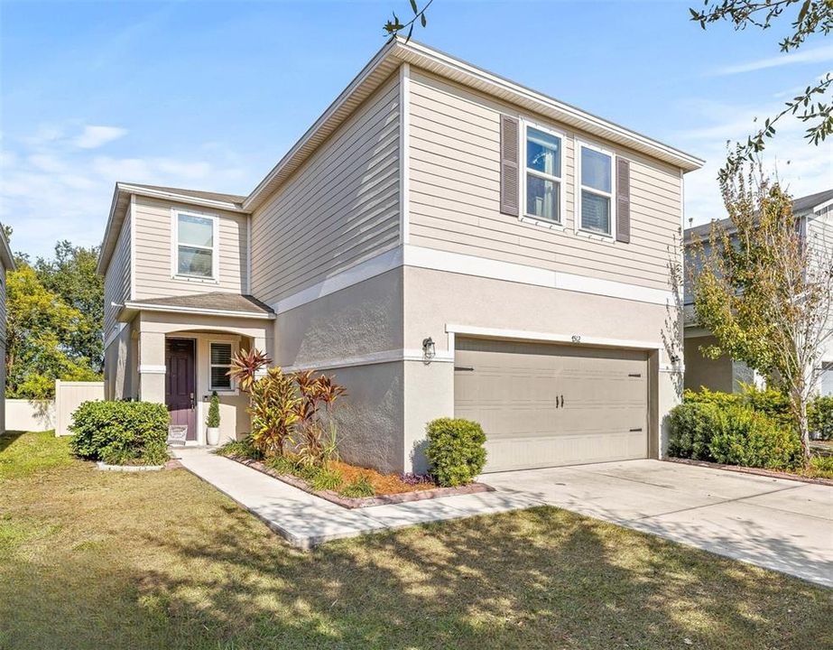 For Sale: $430,000 (4 beds, 2 baths, 2589 Square Feet)