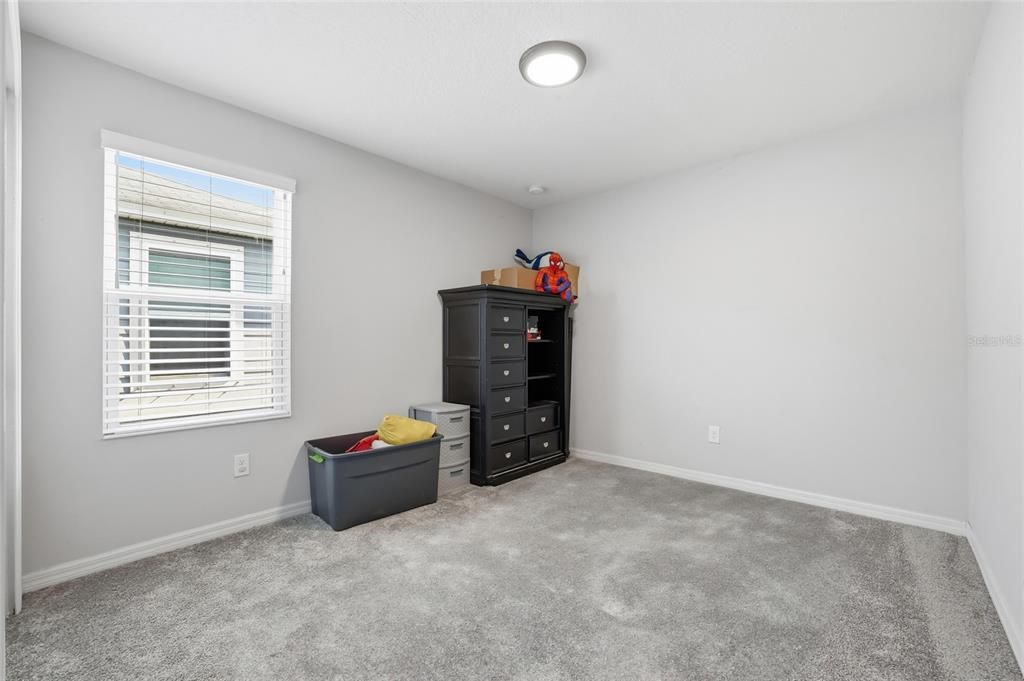 For Sale: $430,000 (4 beds, 2 baths, 2589 Square Feet)