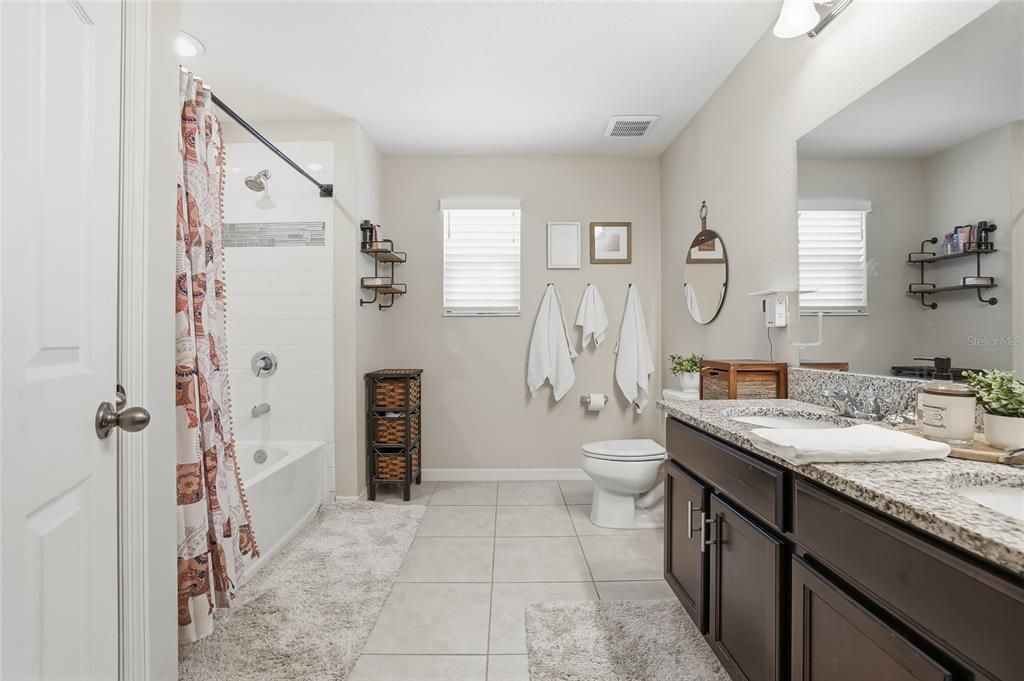 For Sale: $430,000 (4 beds, 2 baths, 2589 Square Feet)