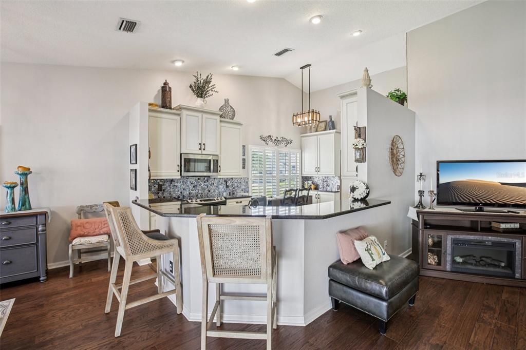 En Venta: $499,900 (3 camas, 2 baños, 1525 Pies cuadrados)