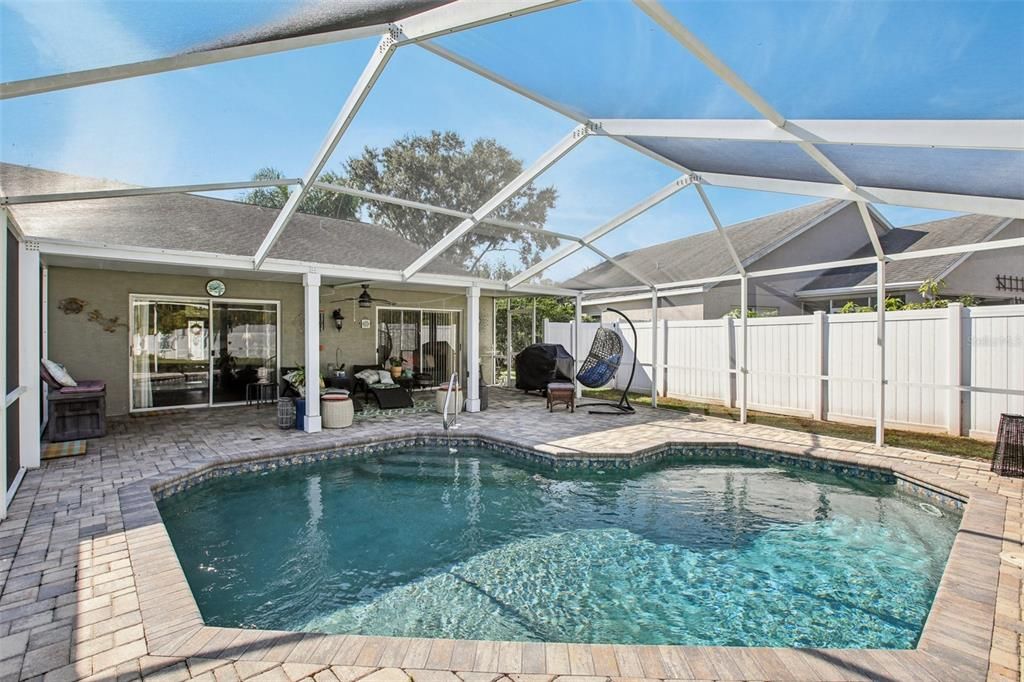 En Venta: $499,900 (3 camas, 2 baños, 1525 Pies cuadrados)