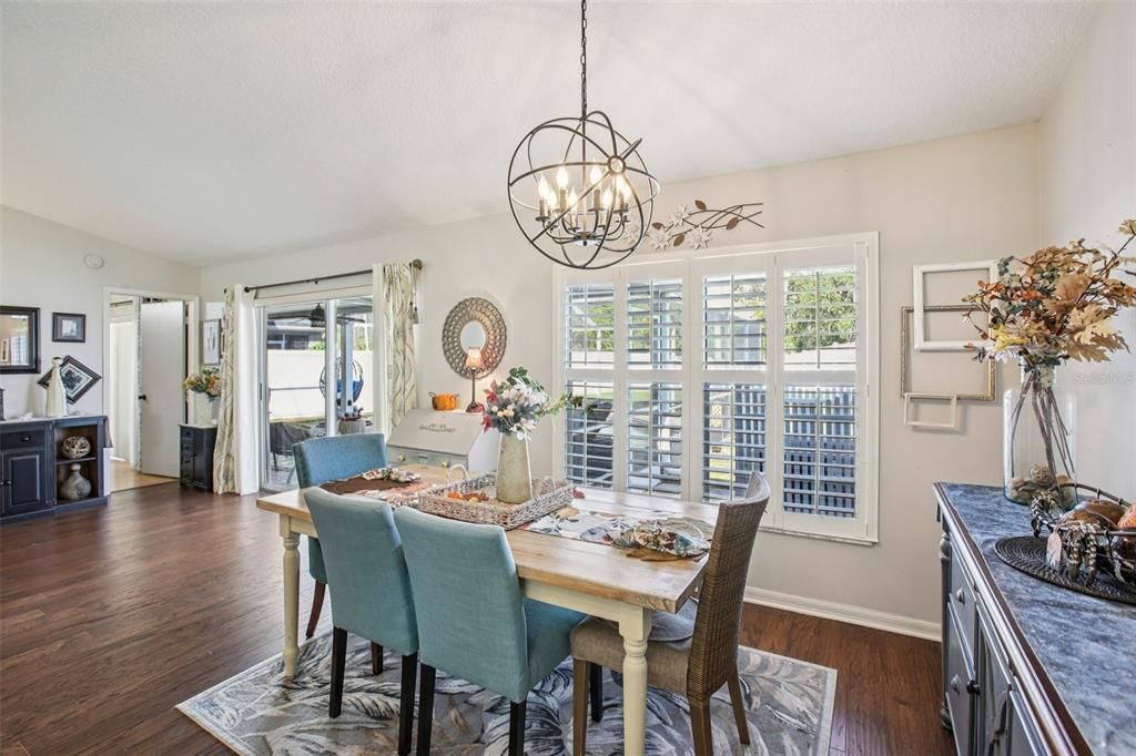 En Venta: $499,900 (3 camas, 2 baños, 1525 Pies cuadrados)