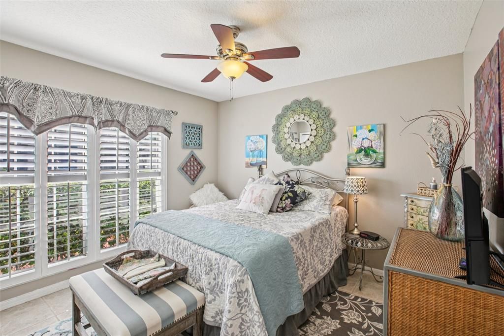 En Venta: $499,900 (3 camas, 2 baños, 1525 Pies cuadrados)