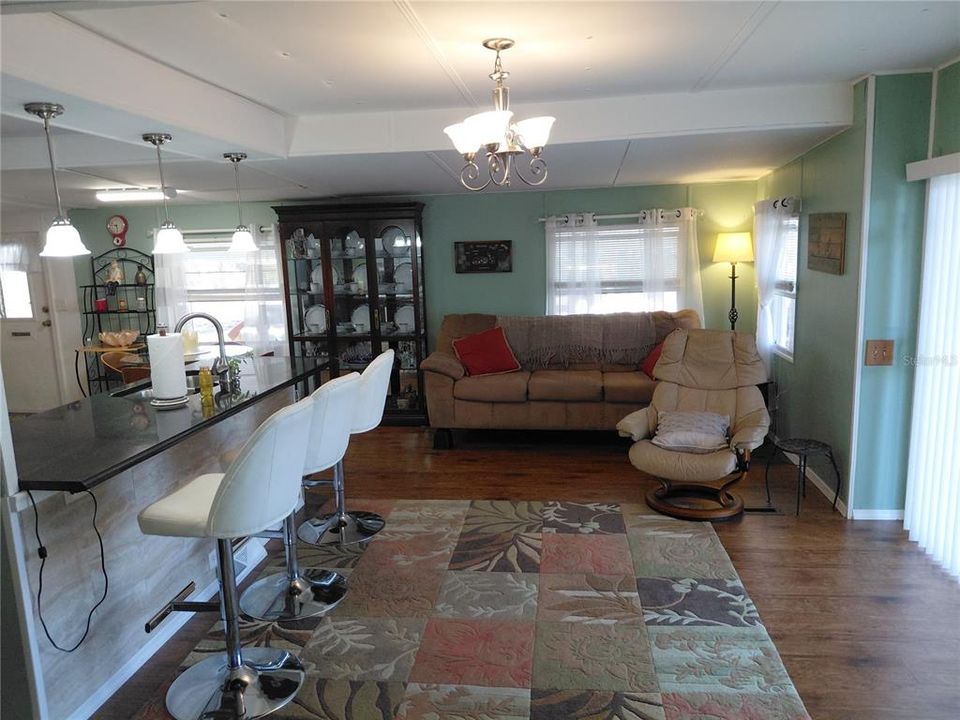 待售: $134,900 (2 贝兹, 1 浴室, 1161 平方英尺)