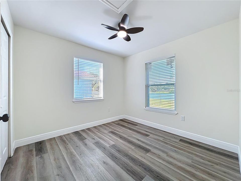 待售: $297,000 (2 贝兹, 1 浴室, 720 平方英尺)