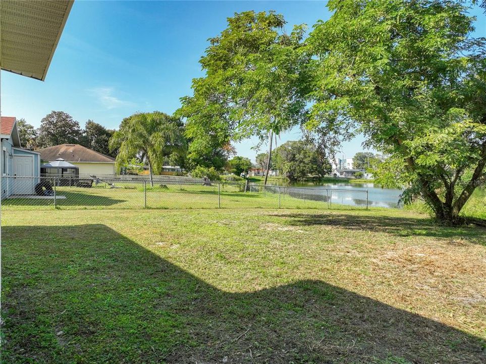 待售: $297,000 (2 贝兹, 1 浴室, 720 平方英尺)