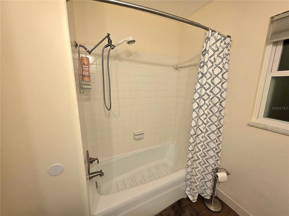 待售: $345,000 (3 贝兹, 2 浴室, 1704 平方英尺)