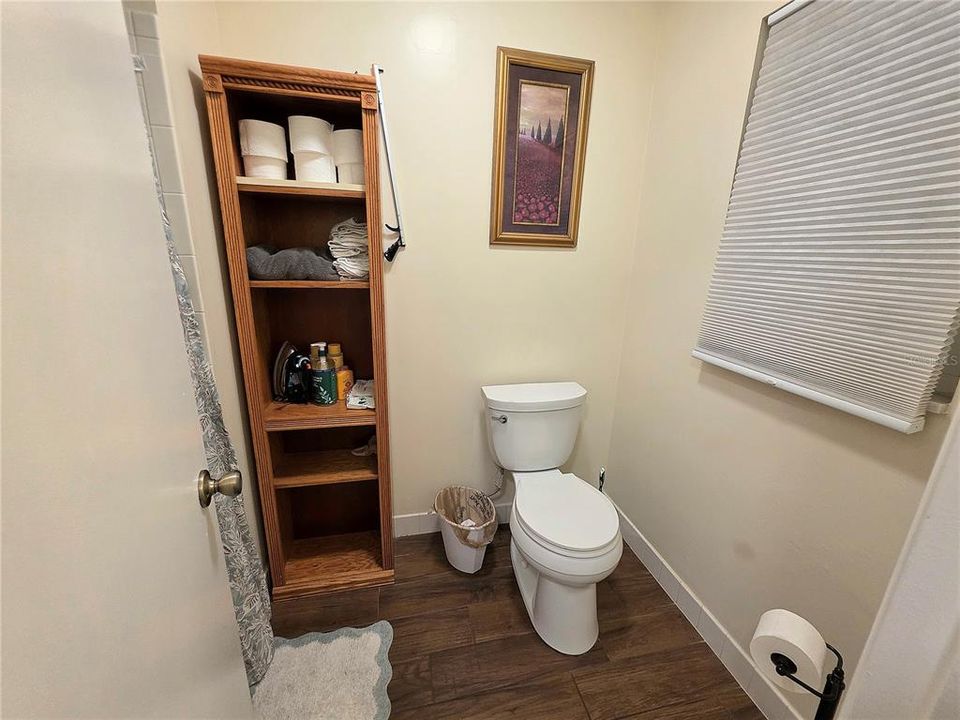 待售: $345,000 (3 贝兹, 2 浴室, 1704 平方英尺)