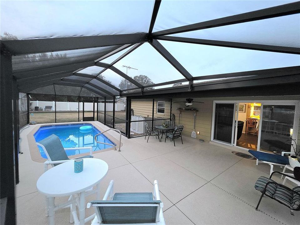 待售: $345,000 (3 贝兹, 2 浴室, 1704 平方英尺)