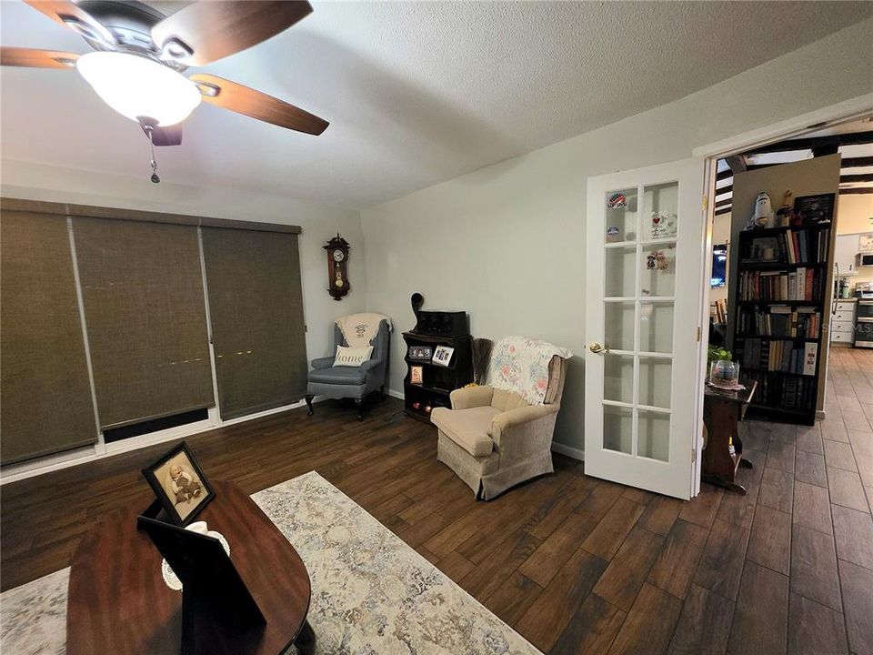 待售: $345,000 (3 贝兹, 2 浴室, 1704 平方英尺)