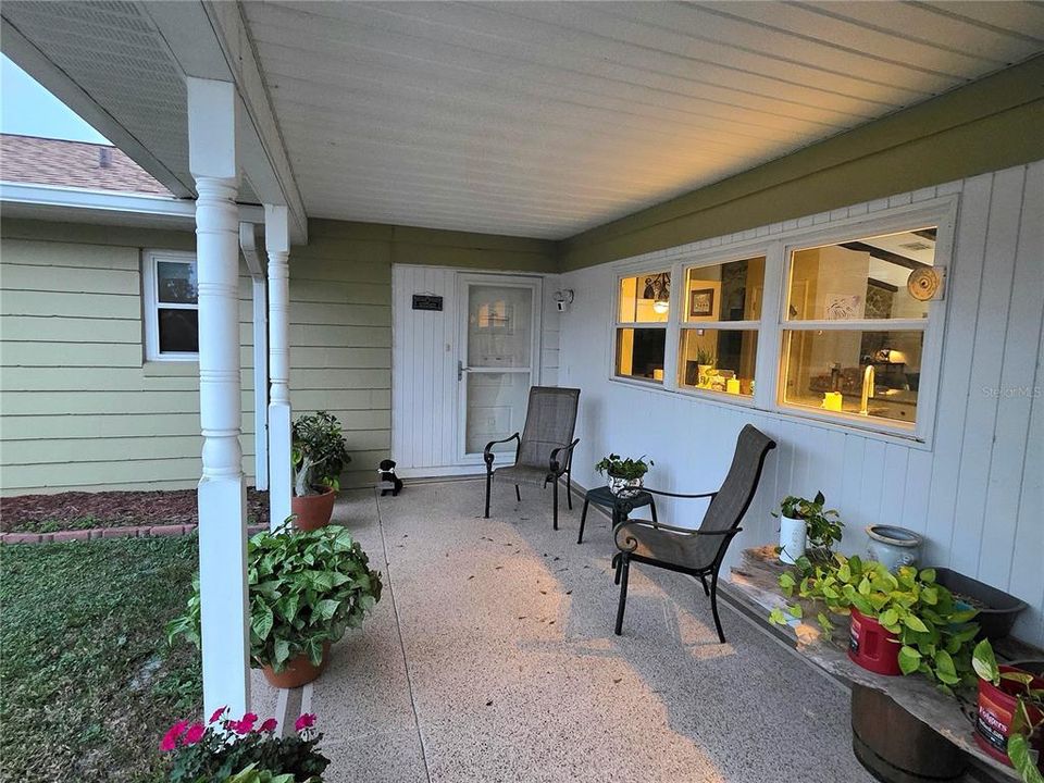 待售: $345,000 (3 贝兹, 2 浴室, 1704 平方英尺)