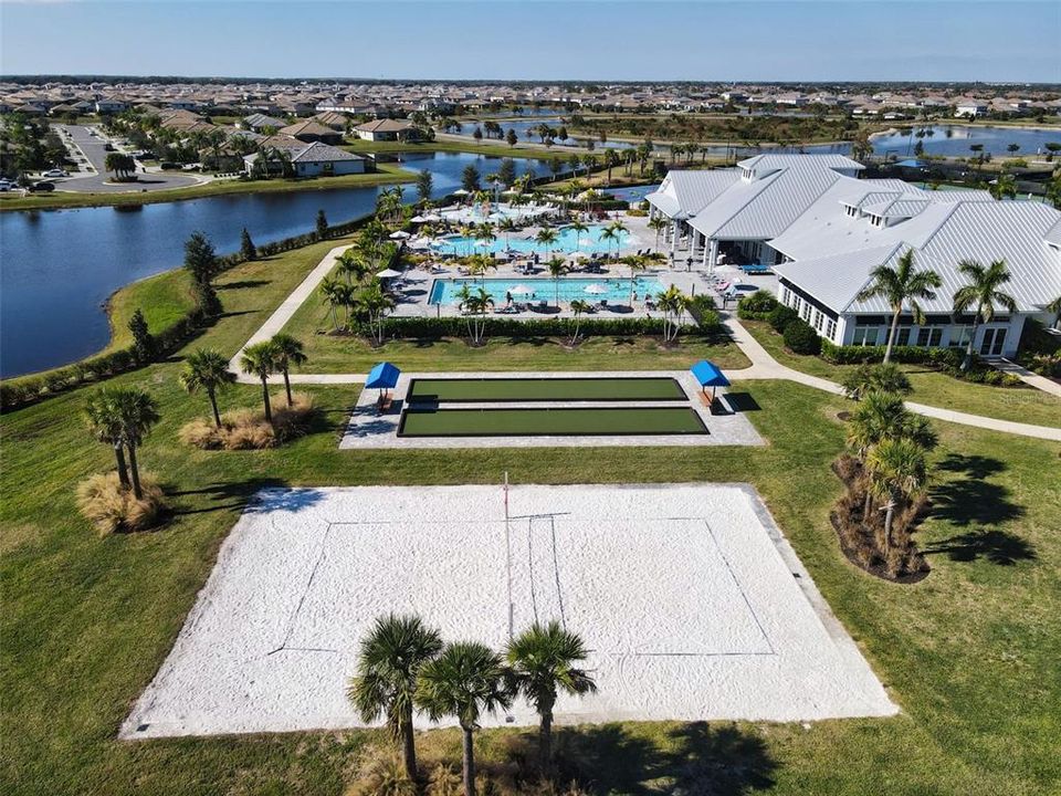 For Sale: $899,000 (6 beds, 4 baths, 3908 Square Feet)