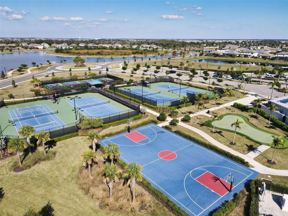 For Sale: $899,000 (6 beds, 4 baths, 3908 Square Feet)