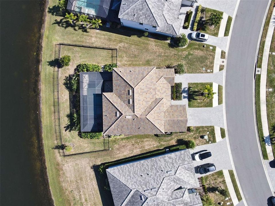 For Sale: $899,000 (6 beds, 4 baths, 3908 Square Feet)