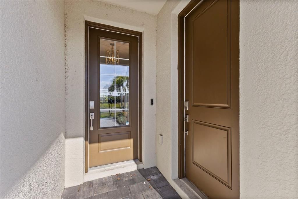 For Sale: $899,000 (6 beds, 4 baths, 3908 Square Feet)