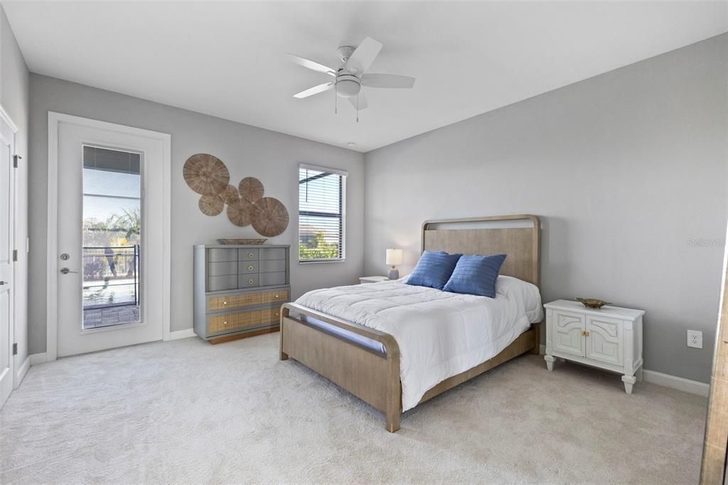 For Sale: $899,000 (6 beds, 4 baths, 3908 Square Feet)