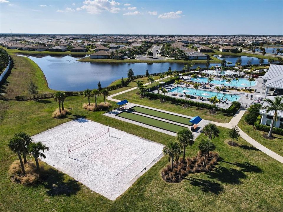 For Sale: $899,000 (6 beds, 4 baths, 3908 Square Feet)