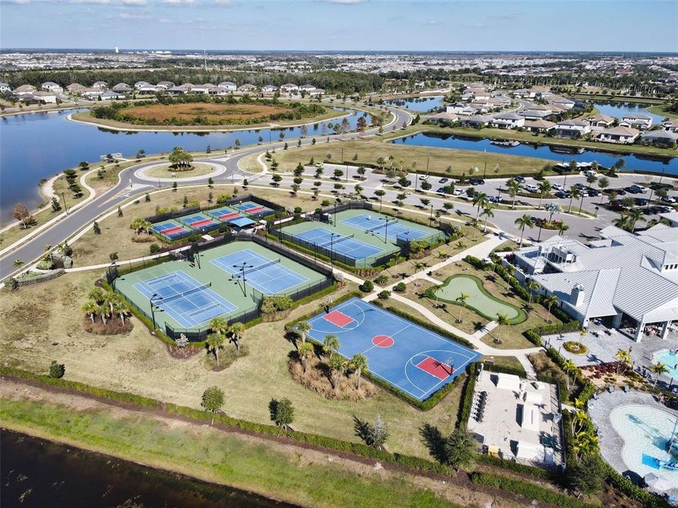 For Sale: $899,000 (6 beds, 4 baths, 3908 Square Feet)