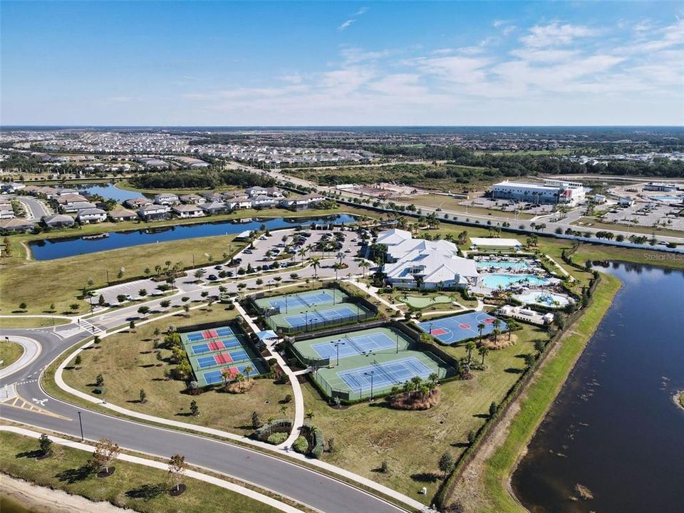 For Sale: $899,000 (6 beds, 4 baths, 3908 Square Feet)