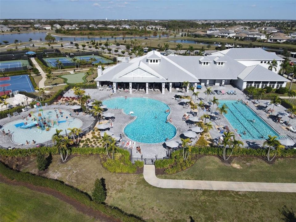 For Sale: $899,000 (6 beds, 4 baths, 3908 Square Feet)