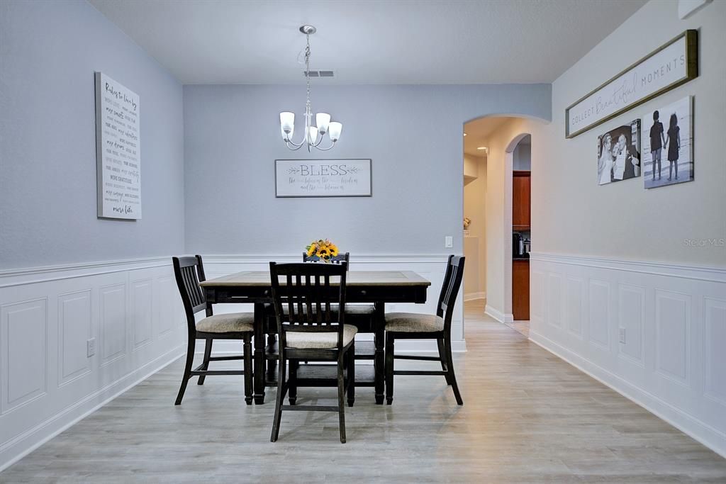 En Renta: $3,200 (4 camas, 3 baños, 2345 Pies cuadrados)