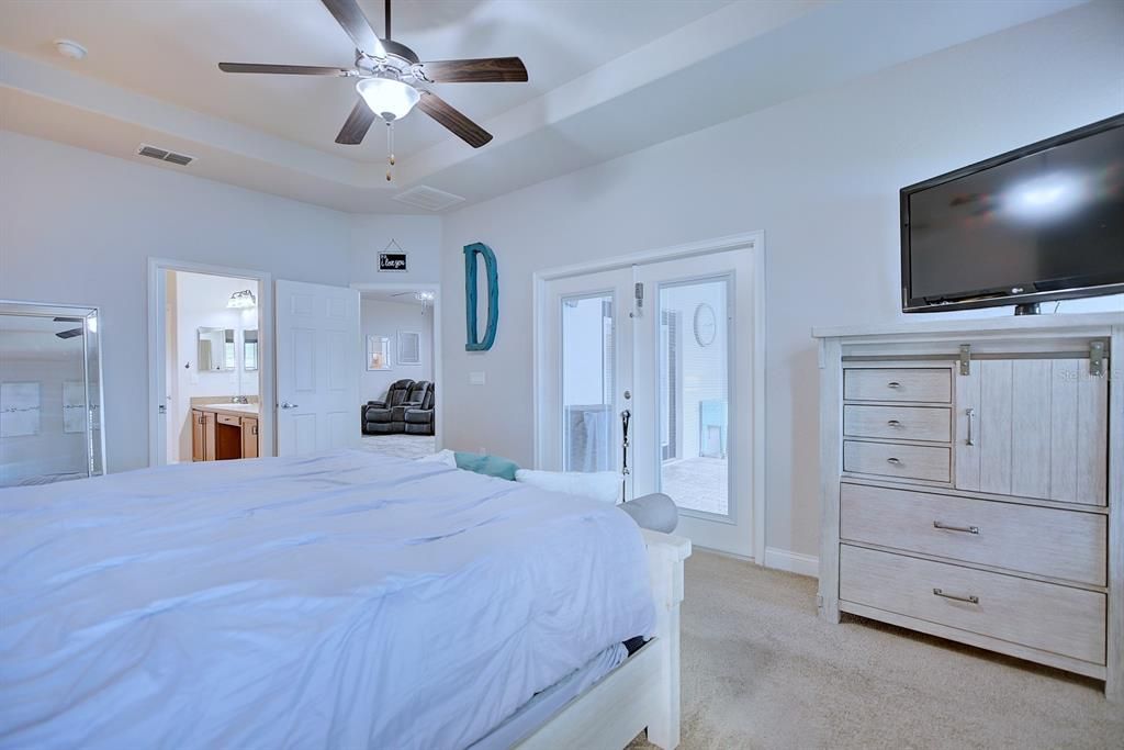 En Renta: $3,200 (4 camas, 3 baños, 2345 Pies cuadrados)