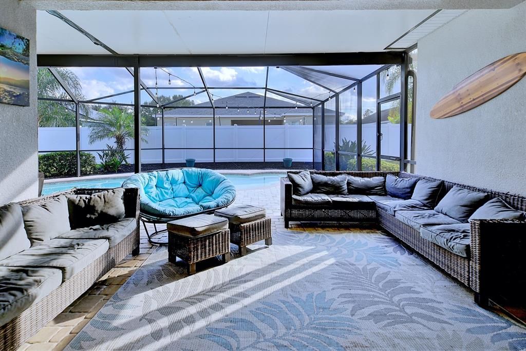 En Renta: $3,200 (4 camas, 3 baños, 2345 Pies cuadrados)