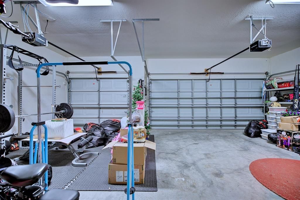 En Renta: $3,200 (4 camas, 3 baños, 2345 Pies cuadrados)