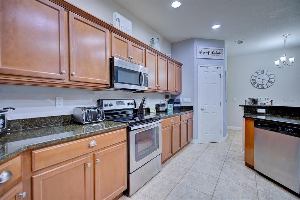 En Renta: $3,200 (4 camas, 3 baños, 2345 Pies cuadrados)