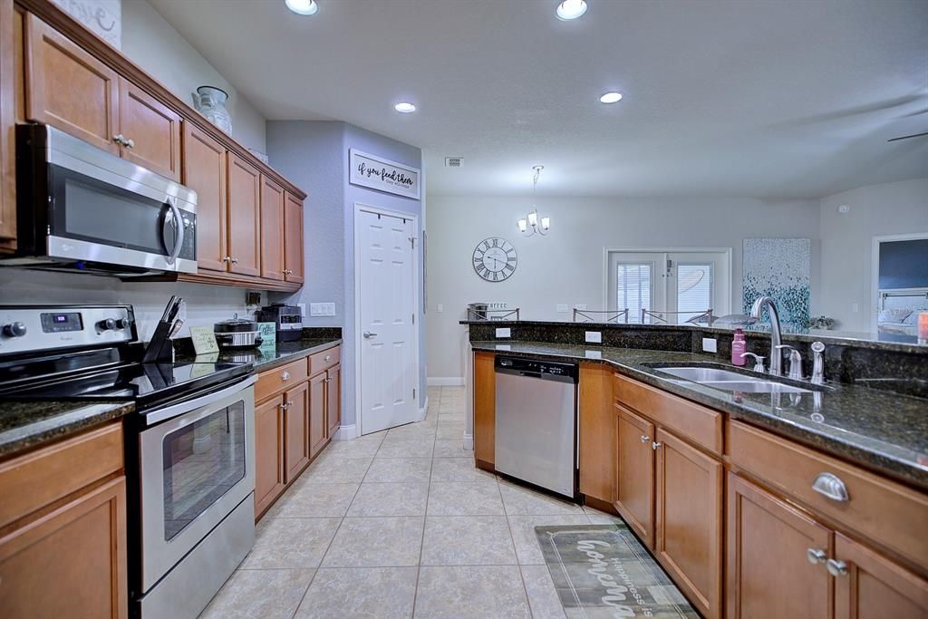 En Renta: $3,200 (4 camas, 3 baños, 2345 Pies cuadrados)