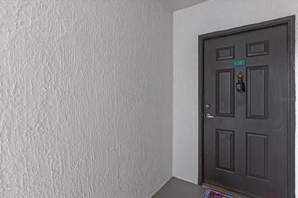 For Sale: $170,000 (1 beds, 1 baths, 861 Square Feet)