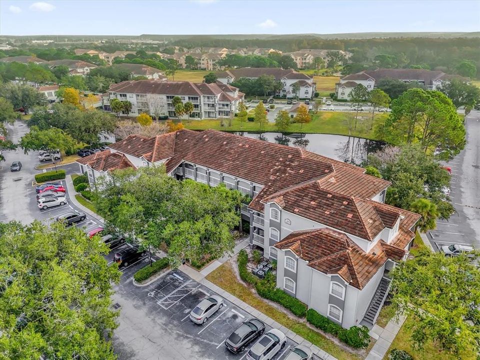 For Sale: $170,000 (1 beds, 1 baths, 861 Square Feet)