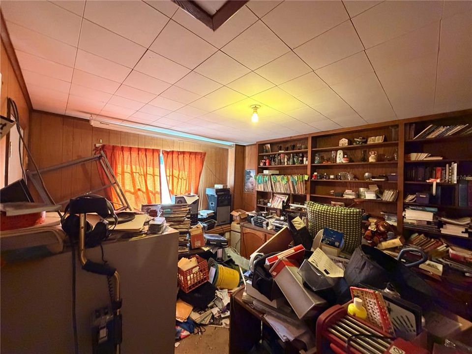 For Sale: $170,000 (4 beds, 2 baths, 1218 Square Feet)